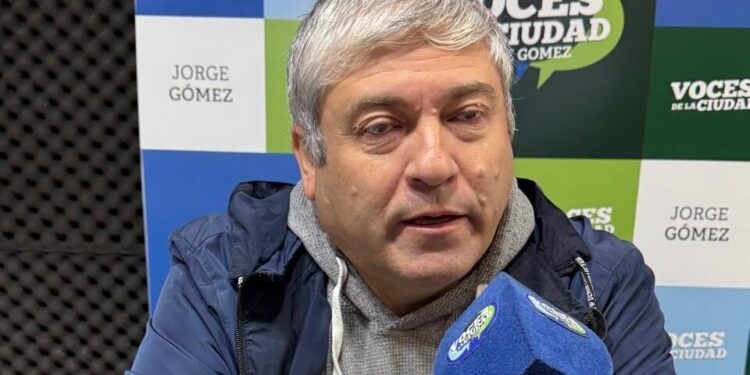 Alberto Peralta: Necochea en la víspera del Día del Trabajador