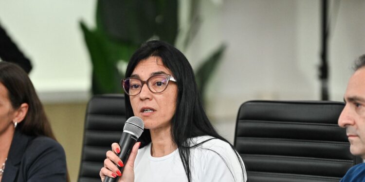 Andrea Cáceres presentó el Observatorio Social de Niñez y Adolescencia