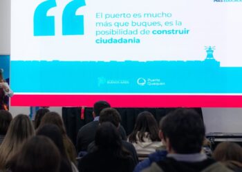 Importante convocatoria e interacción en la segunda cátedra abierta brindada por Puerto Quequén