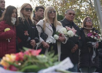 Emotivo acto del 3J en Necochea con homenaje a Magalí Vera y las víctimas de violencia de género