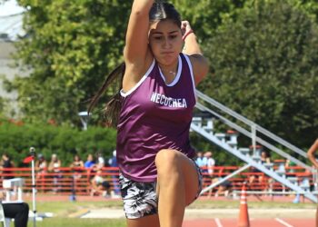 El atletismo de Necochea vuelve al plano internacional de la mano de la Escuela Municipal