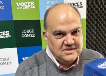 Zumárraga habló del nuevo asistente: “En Necochea es el primer robot que se incorpora a una farmacia”