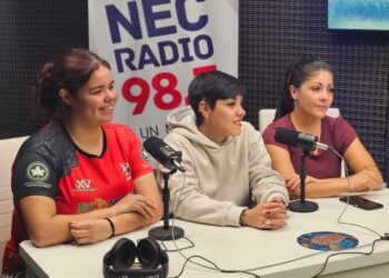 Victoria y May, jugadoras de Tiburones Rugby: Convocatoria a chicas que quieran sumarse!