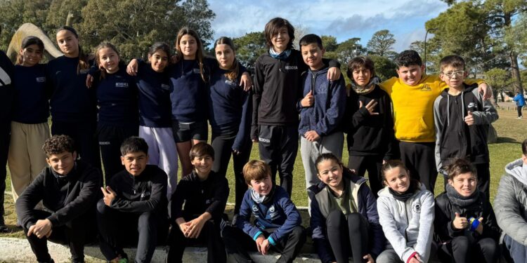 Intensa actividad  de la escuela municipal de atletismo en Balcarce, Mar Del Plata y Necochea en el fin de semana.