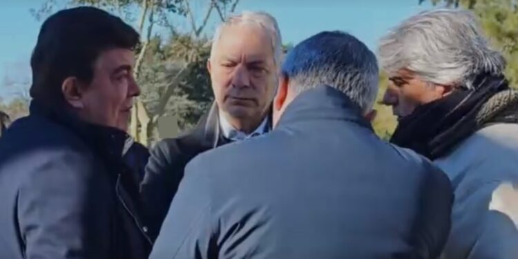 El PJ bonaerense se reunió en San Vicente y convocó a un congreso partidario en Merlo.