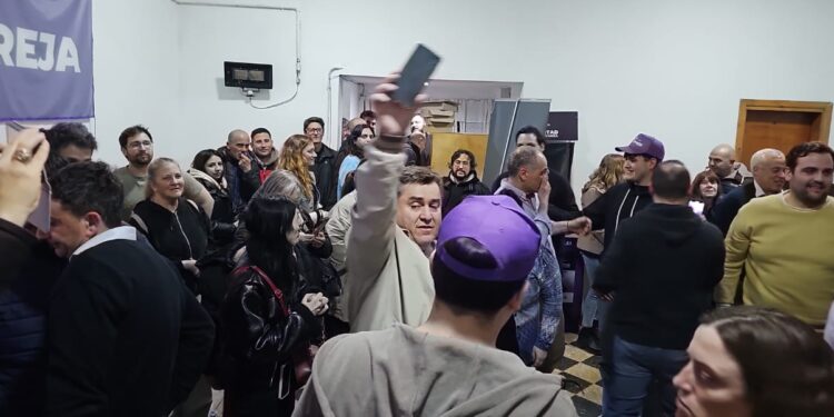 Mariano Valiante y Alejandra Karagiannis de la Libertad Avanza: “vamos a disputar la presidencia del Concejo Deliberante”