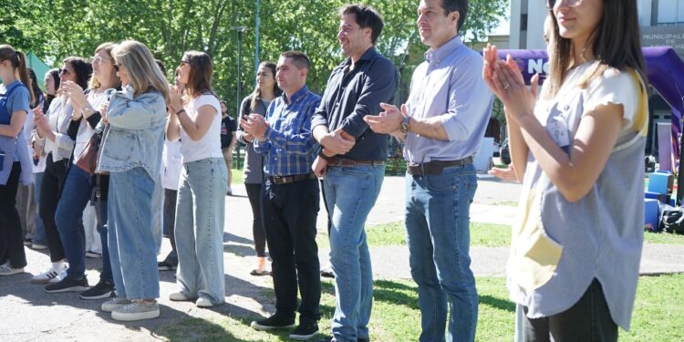 Con más de 500 estudiantes y apoyo municipal, se realizó una nueva edición de la Maratón de Lectura