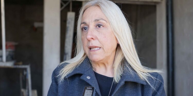 Perestiuk destacó el alcance de la campaña Octubre Rosa y la reasignación de afiliados de PAMI al Hospital Ferreyra