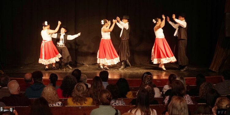 Emotiva gala por los 55 años del Teatro Municipal “Luis Sandrini”