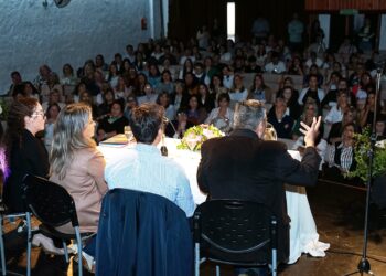 El Congreso Regional de Educación reunió a docentes, especialistas y autoridades para debatir convivencia, aprendizaje y políticas de cuidado