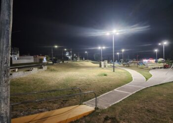 Adrián Furno aclaró la situación en la Plaza 3 de Agosto y habló sobre los trabajos en calles y drenajes