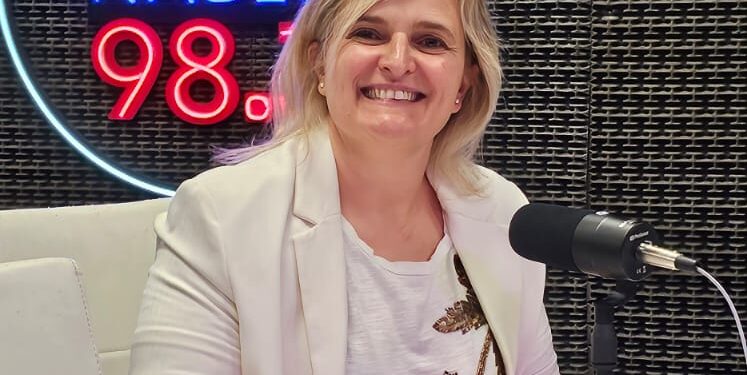 Alexia Nor: “Los adultos somos los responsables de los jóvenes y tenemos que volver a ocupar ese lugar”