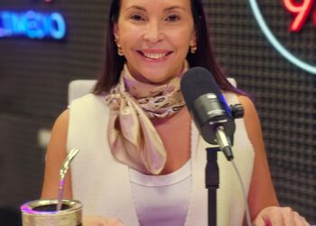 “La retención de líquidos no es una enfermedad, sino un síntoma que hay que investigar”, explicó la Dra. María Emilia Petrarca