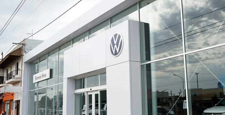 Amarok Experto llegó a Necochea: una jornada única de manejo en los médanos junto a Romera Hermanos