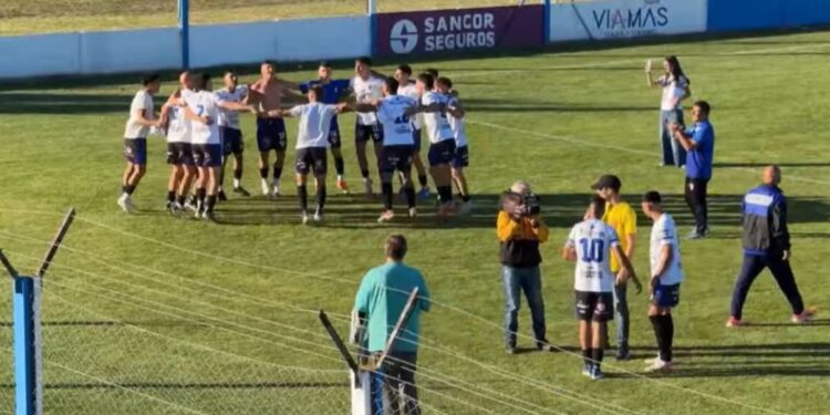 Independiente de San Cayetano, nuevamente finalista del “Alejandro Barberón”
