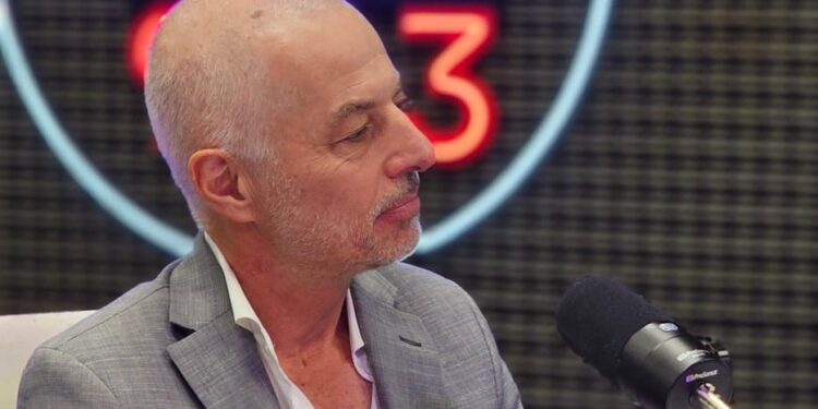 Vito Dumas club: la navegación a vela que Necochea no mira, pero que late hace 35 años en el río Quequén