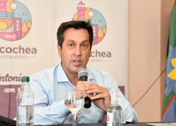 Arturo Rojas acompañó la llegada del gobernador Axel Kicillof y destacó las inversiones provinciales en seguridad, salud y educación