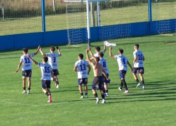 Caso jugadores suspendidos: Villa Díaz Vélez exige que se respete la resolución de Aprevide y pide frenar el torneo