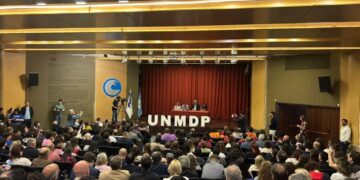 Mónica Biasone fue oficializada como nueva rectora de la Universidad Nacional de Mar del Plata