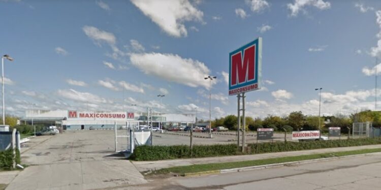 Conflicto en Maxiconsumo: el Sindicato de Comercio reclama el pago completo del bono acordado