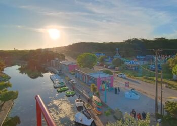 El Lago de los Cisnes suma un nuevo ícono turístico con la inauguración del Paseo del Lago 360