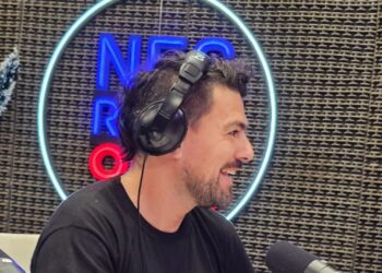 Festival de Voces reúne a más de 150 voces en el Teatro París con una gran puesta escénica