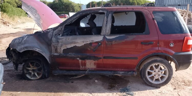 Tres vehículos dañados por un incendio en Quequén
