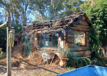 Incendio en Villa del Deportista: una familia lo perdió todo y apelan a la solidaridad de la comunidad