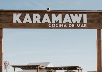 Karamawi inauguró Café del Mar y sumó desayunos y meriendas frente al mar