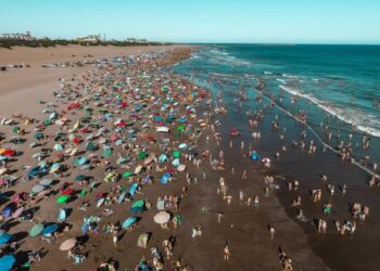 Altas temperaturas y probabilidad de lluvia: así estará el martes en la ciudad