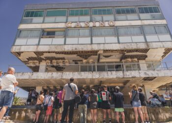 ¿Invitación al gobernador Kicillof para la subasta del Casino el 11 de febrero?