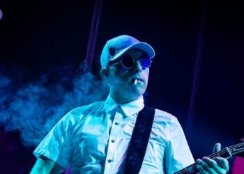 Gaspar Benegas llega a Necochea con su gira acústica y una historia atravesada por el rock argentino