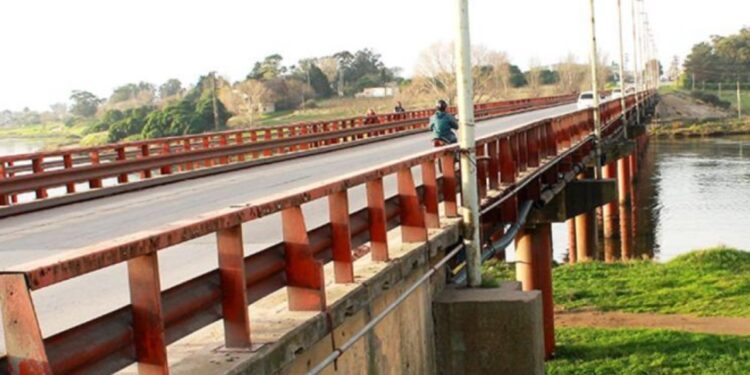Cuarta licitación para el puente Dardo Rocha: buscan destrabar la repavimentación definitiva