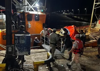 Tragedia en el mar: se hundió el pesquero “Heleno A” y buscan a un tripulante desaparecido