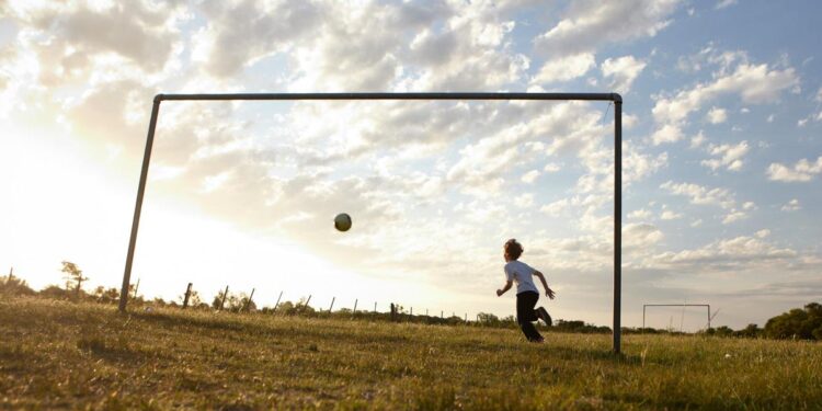 José “Chuleta” D’Ercoli y un proyecto para llevar el fútbol a los barrios: deporte, contención y una deuda social pendiente