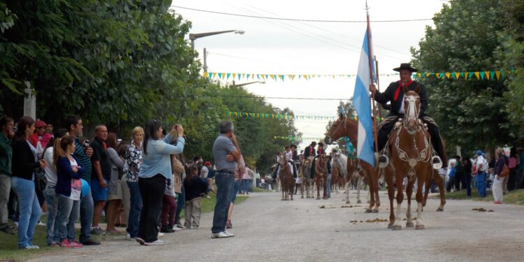 La Fiesta Provincial del Girasol celebra su 49ª edición y 50 años de historia en Santa Marina