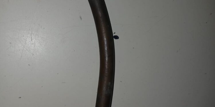 Aprehendieron a un “trapito” por robar un caño de cobre en la vía pública