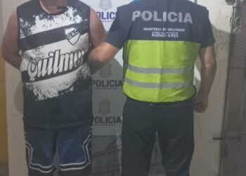 Allanamiento en Quequén: secuestran armas de guerra y desbaratan un punto de venta de droga