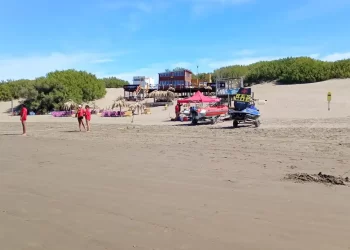 Hallaron un cuerpo en el mar frente a Reta en el marco de la búsqueda de un adolescente