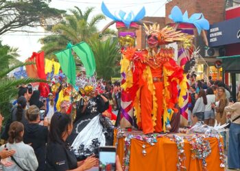 Carnavales históricos en Necochea: desborde de alegría y participación