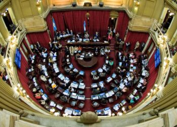 El Senado dio media sanción a la reforma laboral y el proyecto pasa a Diputados