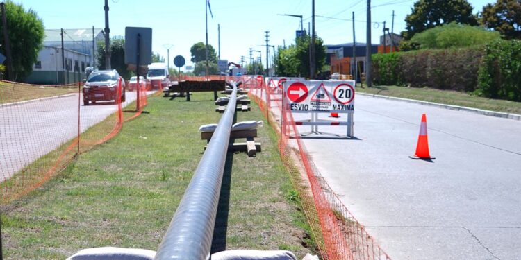 Obra en Avenida 554: amplían restricciones y cierran cruces transversales