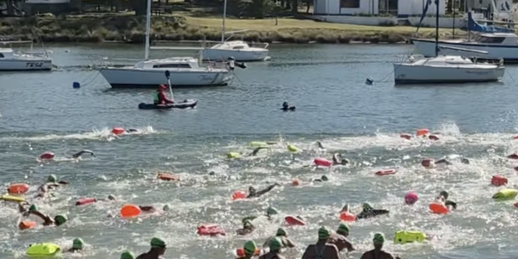 Jeremías Taien Torales ganó la travesía de aguas abiertas “Río-Playa Quequén”