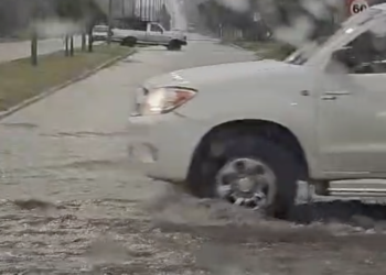 Fuertes lluvias en Necochea: calles anegadas