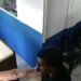 Video: Insultó y empujó a una mujer en una comisaría: apartaron a un policía en Mar del Plata