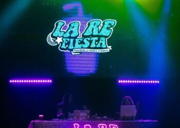 Llega “La Re Fiesta” a Necochea: música de los 90, nostalgia y una propuesta que no para de crecer