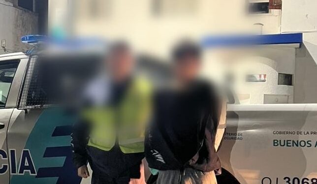 Pelea en la vía pública terminó con dos hombres aprehendidos