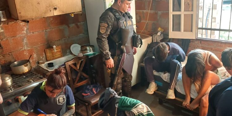 Transacción de droga fallida y muerte: nuevos detenidos tras allanamientos por el crimen en avenida 75
