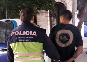 Aprehendido tras agredir a su pareja: rompió un vidrio y la lesionó