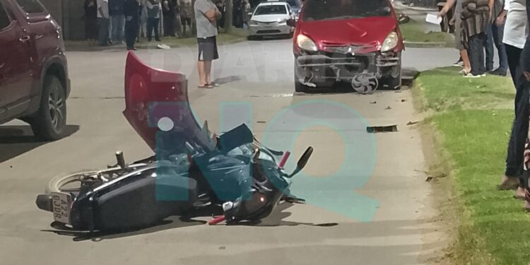 Accidente en 75 y 96: un motociclista fue trasladado al hospital